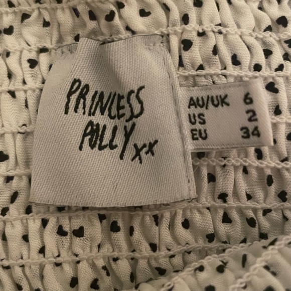 Princess Polly Flowy White Mini Skirt with Black Heart Design - Picture 3 of 3